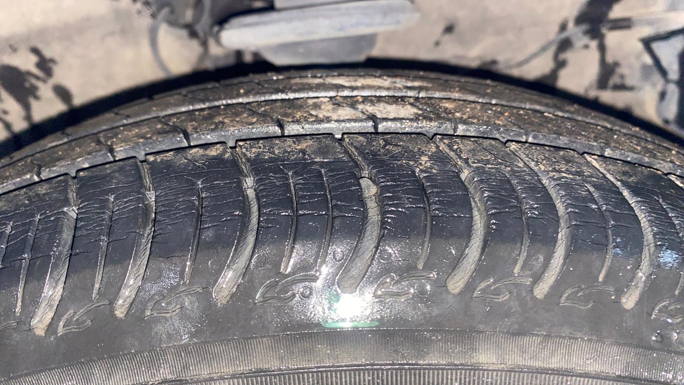 2019 Maruti S PRESSO VXI PLUS AMT, Petrol, Automatic, 33,802 km, Right Front Tyre Tread