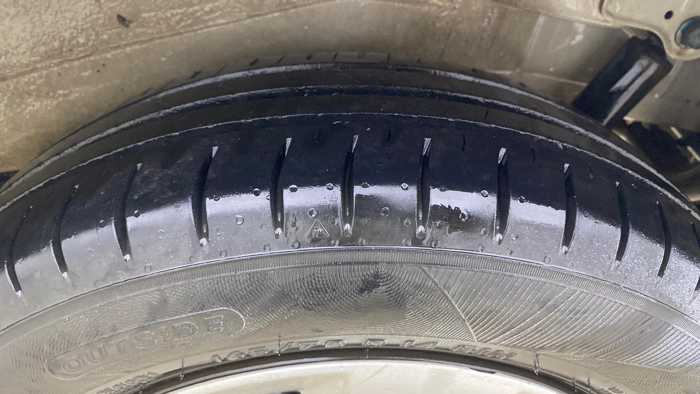 2017 Maruti Wagon R 1.0 VXI, Petrol, Manual, 72,891 km, Left Rear Tyre Tread