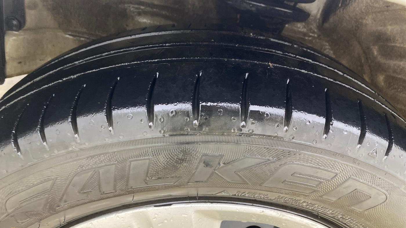 2017 Maruti Wagon R 1.0 VXI, Petrol, Manual, 72,891 km, Left Front Tyre Tread