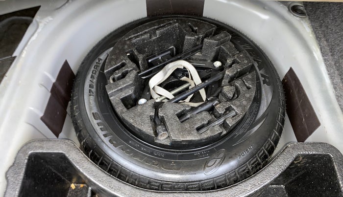 2017 Skoda Rapid STYLE 1.6 MPI AT, Petrol, Automatic, 78,050 km, Spare Tyre