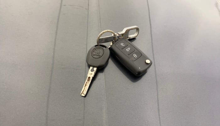 2017 Skoda Rapid STYLE 1.6 MPI AT, Petrol, Automatic, 78,050 km, Key Close Up