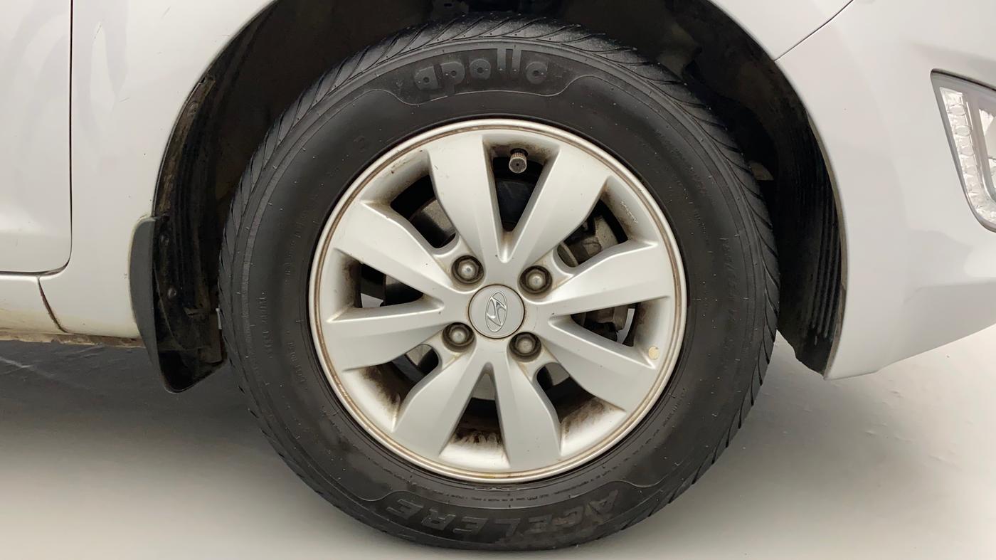 2013 Hyundai i20 SPORTZ 1.2, Petrol, Manual, 52,896 km, Right Front Wheel