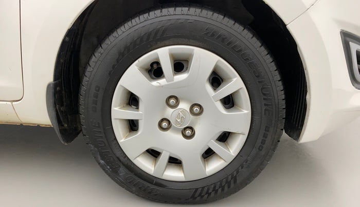 2013 Hyundai i20 MAGNA (O) 1.2, Petrol, Manual, 49,130 km, Right Front Wheel