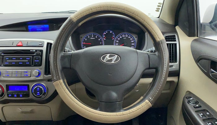 2013 Hyundai i20 MAGNA (O) 1.2, Petrol, Manual, 49,130 km, Steering Wheel Close Up