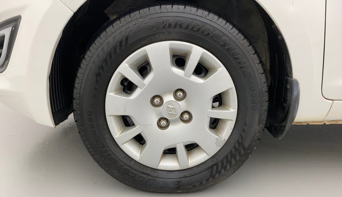 2013 Hyundai i20 MAGNA (O) 1.2, Petrol, Manual, 49,130 km, Left Front Wheel