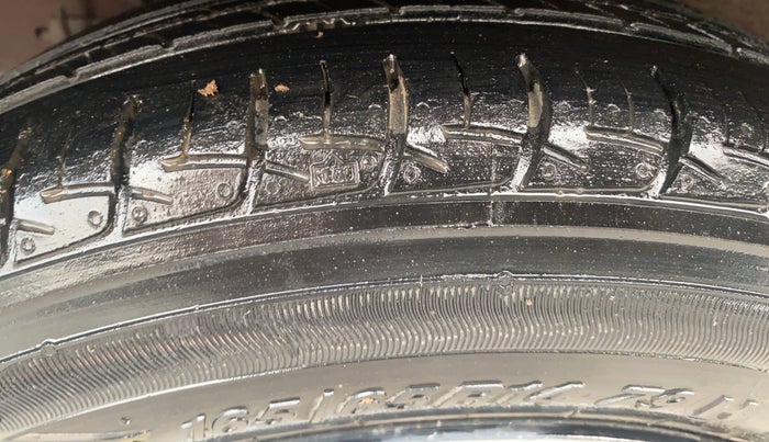 2016 Hyundai Grand i10 SPORTZ 1.2 KAPPA VTVT, Petrol, Manual, 15,834 km, Right Rear Tyre Tread