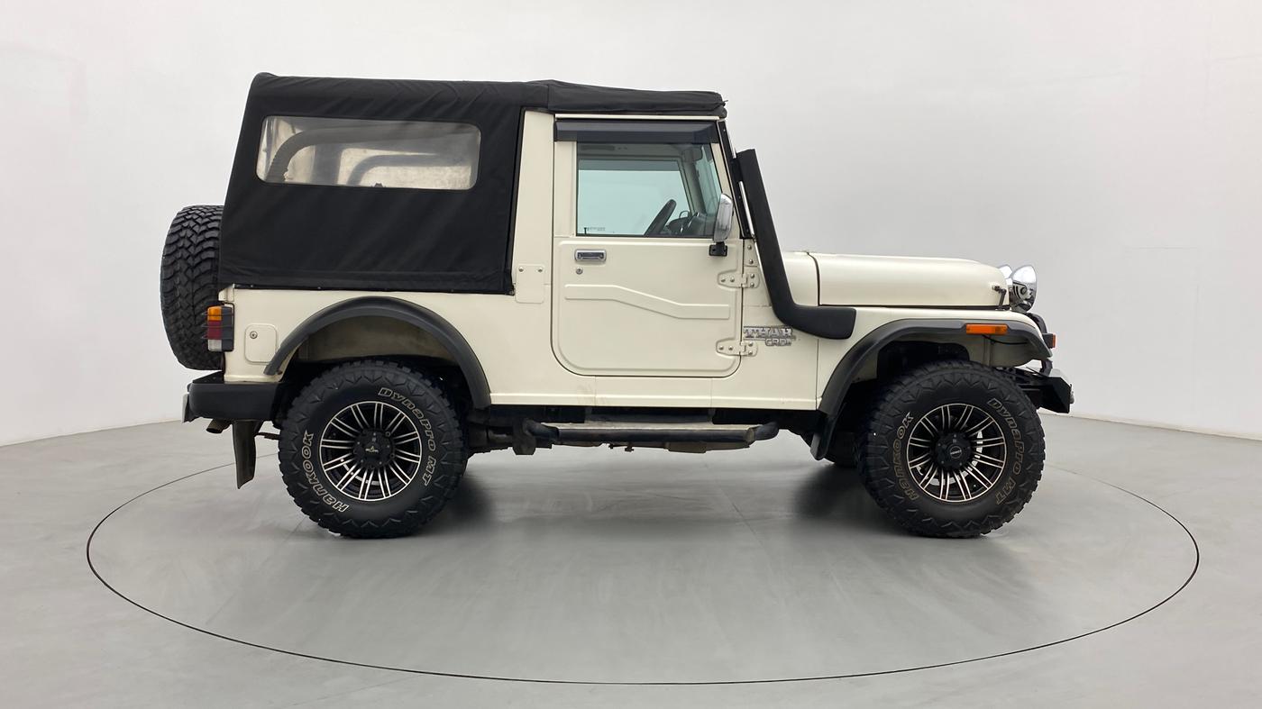 2018 Mahindra Thar CRDE 4X4 BS IV, Diesel, Manual, 32,910 km, Right Side View