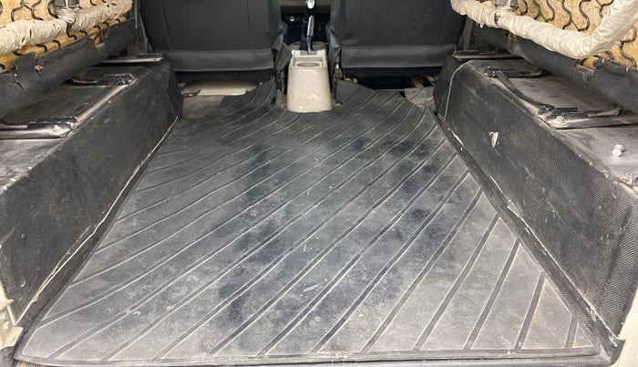 2018 Mahindra Thar CRDE 4X4 BS IV, Diesel, Manual, 32,910 km, Boot Inside