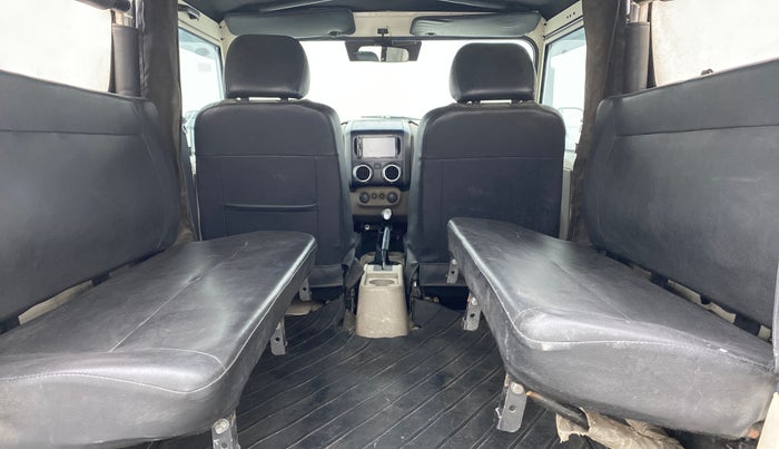 2018 Mahindra Thar CRDE 4X4 BS IV, Diesel, Manual, 32,910 km, Right Side Rear Door Cabin