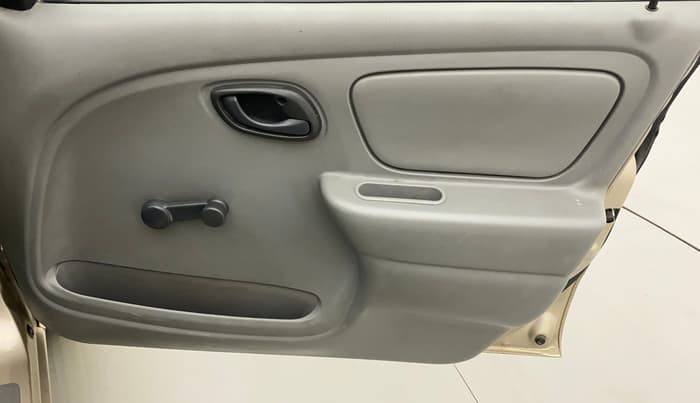2014 Maruti Alto K10 LXI, Petrol, Manual, 11,379 km, Driver Side Door Panels Control