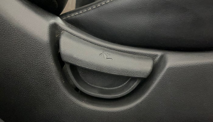 2019 Hyundai Grand i10 SPORTZ 1.2 KAPPA VTVT, Petrol, Manual, 87,817 km, Driver Side Adjustment Panel