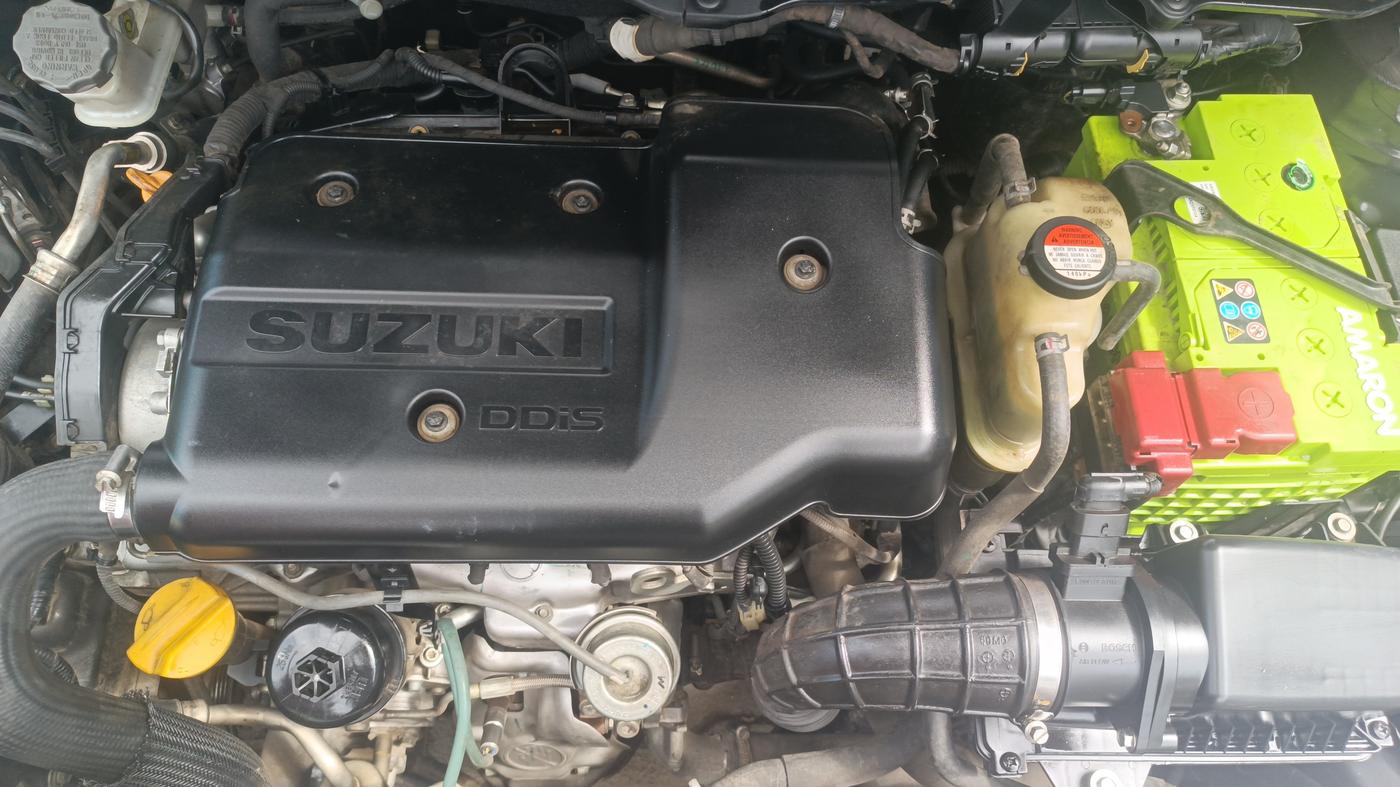2017 Maruti Ciaz ZDI+ SHVS, Diesel, Manual, 65,662 km, Engine View