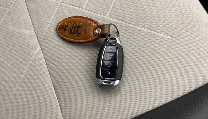 2023 Hyundai NEW I20 ASTA (O) 1.2 IVT, Petrol, Automatic, 11,135 km, Key Close Up