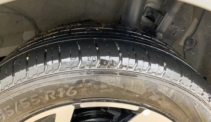 2023 Hyundai NEW I20 ASTA (O) 1.2 IVT, Petrol, Automatic, 11,135 km, Left Rear Tyre Tread