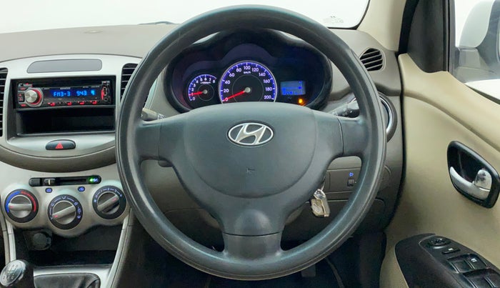 2011 Hyundai i10 MAGNA 1.2, Petrol, Manual, 1,04,481 km, Steering Wheel Close Up