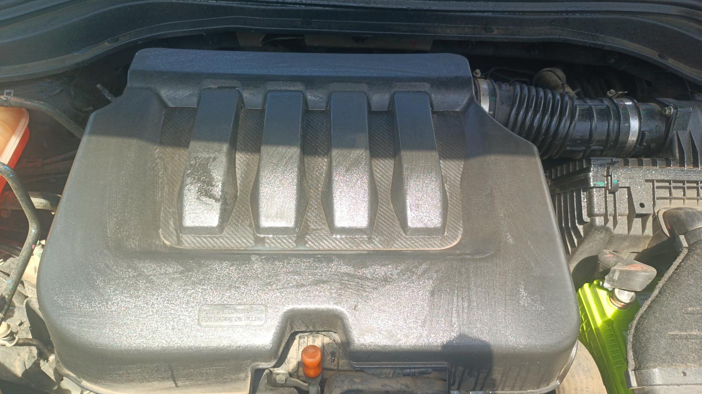 2022 Mahindra XUV700 AX 7 P AT 7 STR, Petrol, Automatic, 69,216 km, Engine View