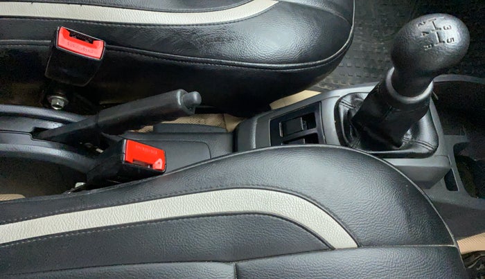 2018 Maruti Alto 800 LXI, Petrol, Manual, 64,657 km, Gear Lever