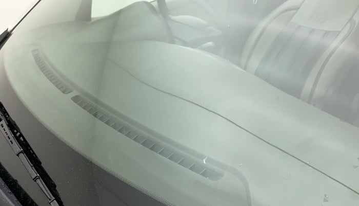 2011 Hyundai i10 SPORTZ 1.2, Petrol, Manual, 70,002 km, Front windshield - Minor spot on windshield