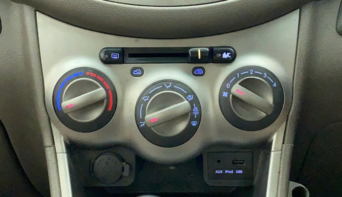 2011 Hyundai i10 SPORTZ 1.2, Petrol, Manual, 70,002 km, AC Unit - Directional switch has minor damage