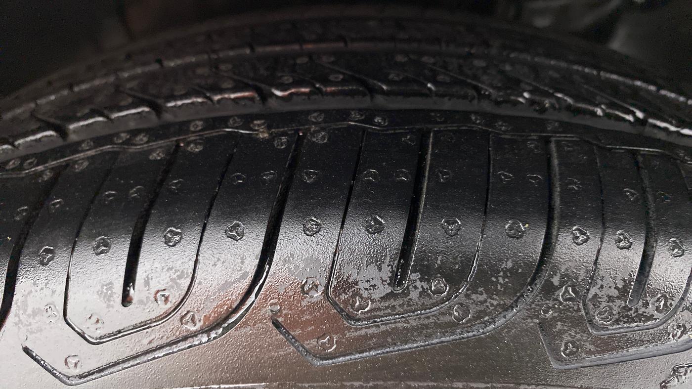 2017 Tata TIGOR XZ (O) PETROL, Petrol, Manual, 1,15,265 km, Right Front Tyre Tread