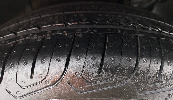 2017 Tata TIGOR XZ (O) PETROL, Petrol, Manual, 1,15,265 km, Right Front Tyre Tread