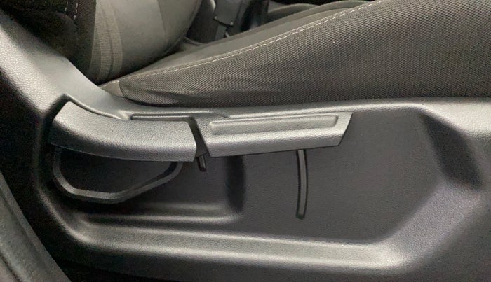 2021 Hyundai VENUE SX PLUS 1.0 TURBO DCT, Petrol, Automatic, 44,107 km, Driver Side Adjustment Panel