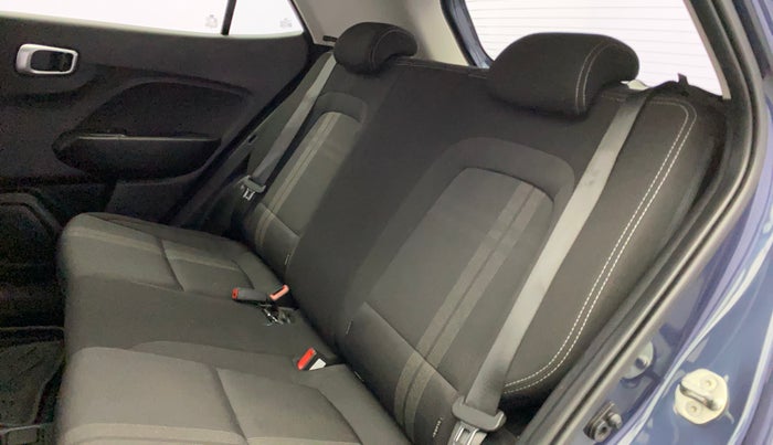 2021 Hyundai VENUE SX PLUS 1.0 TURBO DCT, Petrol, Automatic, 44,107 km, Right Side Rear Door Cabin