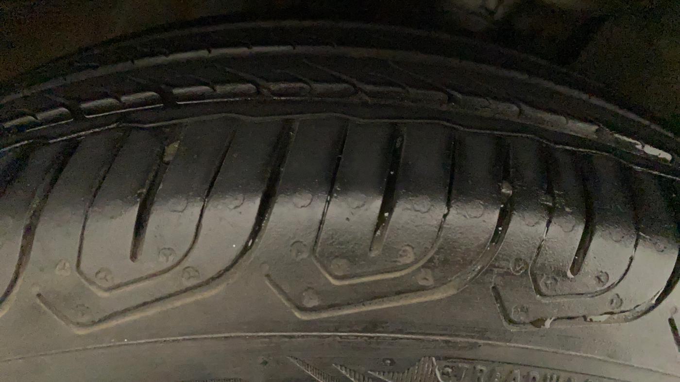 2012 Honda City 1.5L I-VTEC V MT, CNG, Manual, 49,260 km, Right Rear Tyre Tread