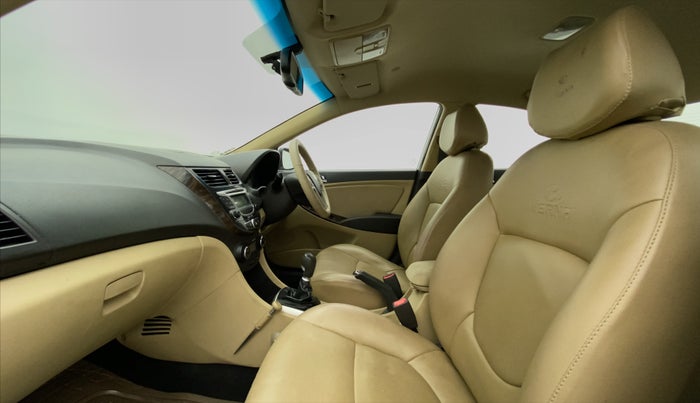 2013 Hyundai Verna FLUIDIC 1.6 VTVT EX, Petrol, Manual, 41,908 km, Right Side Front Door Cabin