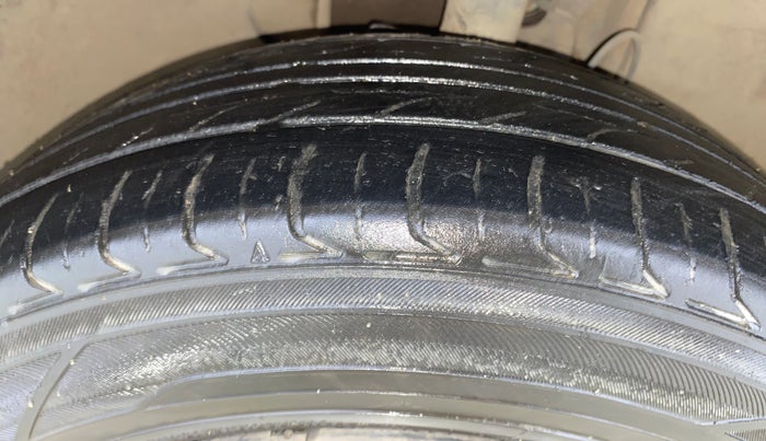 2022 Tata TIGOR XZ PLUS CNG, CNG, Manual, 68,597 km, Right Front Tyre Tread