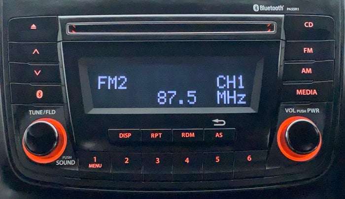 2019 Maruti Swift ZXI D, Petrol, Manual, 30,355 km, Infotainment System