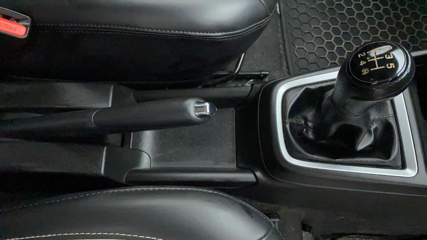 2019 Maruti Swift ZXI D, Petrol, Manual, 30,355 km, Gear Lever