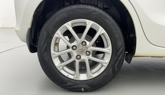 2019 Maruti Swift ZXI D, Petrol, Manual, 30,355 km, Right Rear Wheel
