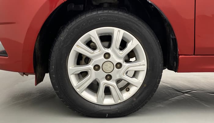 2018 Tata Tiago XZ 1.05 REVOTORQ, Diesel, Manual, 67,271 km, Left Front Wheel