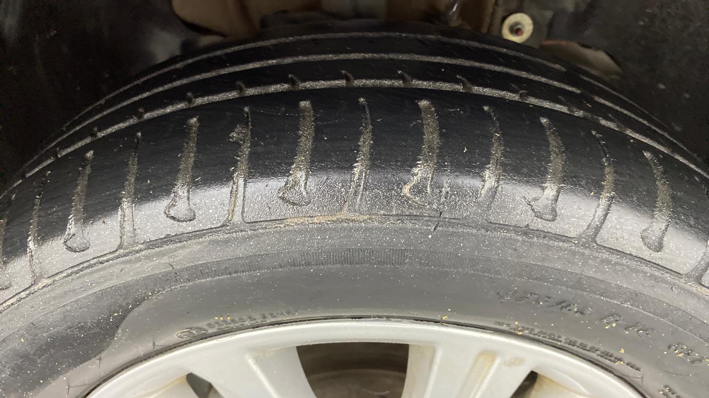 2018 Tata Tiago XZ 1.05 REVOTORQ, Diesel, Manual, 67,271 km, Right Front Tyre Tread