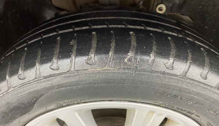 2018 Tata Tiago XZ 1.05 REVOTORQ, Diesel, Manual, 67,271 km, Right Front Tyre Tread