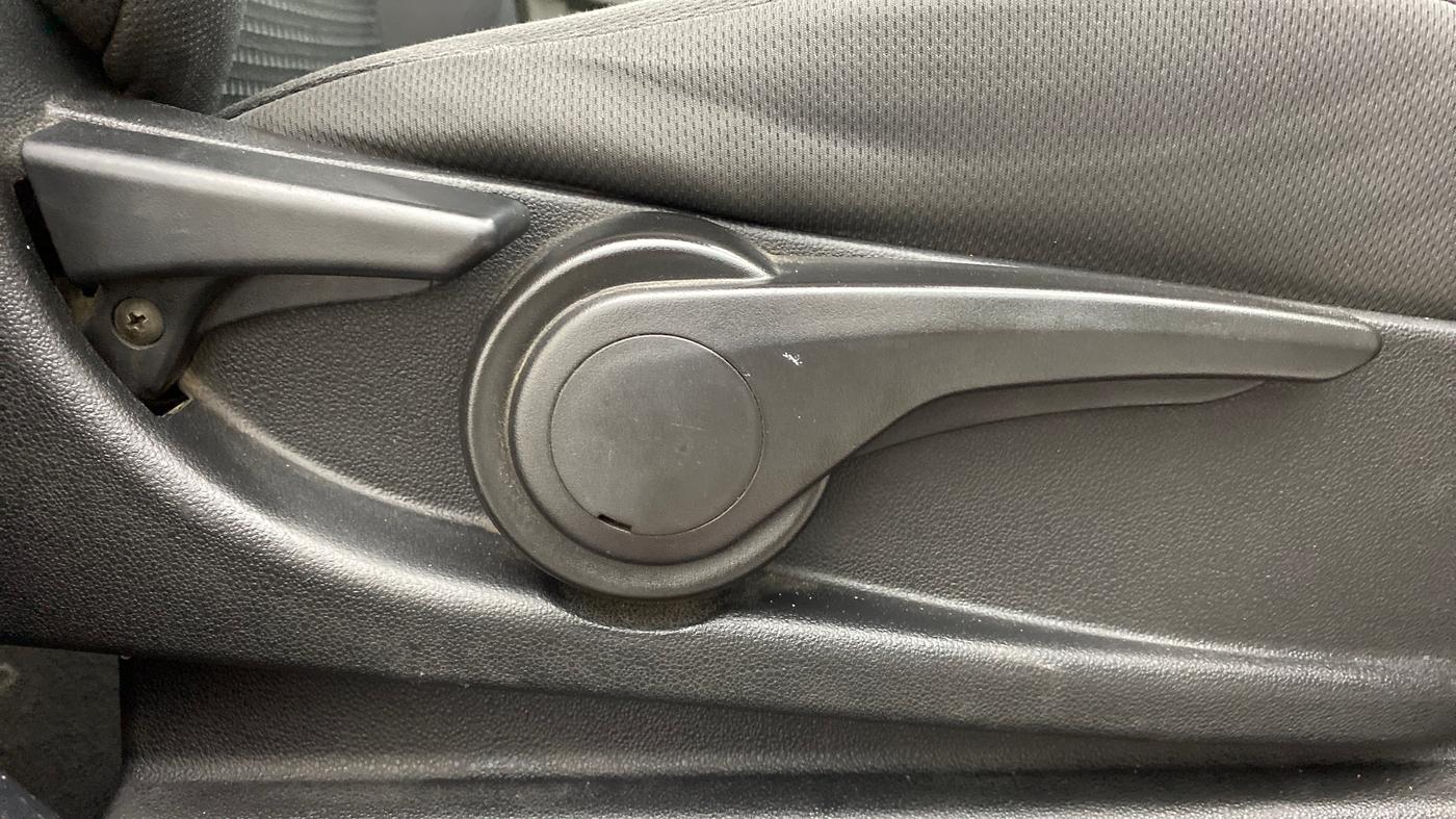 2018 Tata Tiago XZ 1.05 REVOTORQ, Diesel, Manual, 67,271 km, Driver Side Adjustment Panel