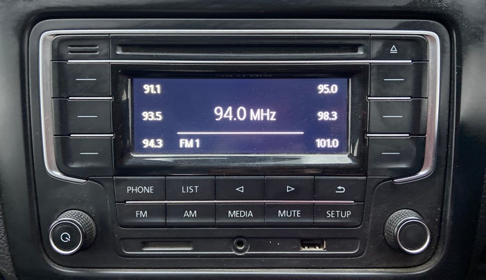 2018 Volkswagen Polo COMFORTLINE 1.0 PETROL, Petrol, Manual, 21,897 km, Infotainment System
