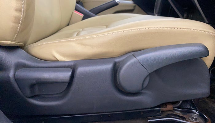 2017 Honda City 1.5L I-VTEC ZX CVT, CNG, Automatic, 1,05,488 km, Driver Side Adjustment Panel