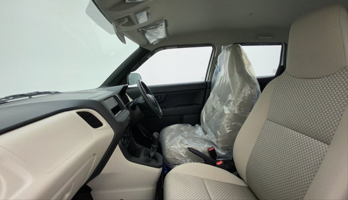 2023 Maruti New Wagon-R LXI 1.0, Petrol, Manual, 1,955 km, Right Side Front Door Cabin