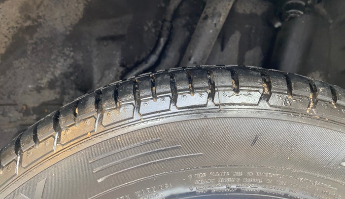 2017 Honda Amaze 1.2L I-VTEC S, Petrol, Manual, 46,424 km, Left Rear Tyre Tread