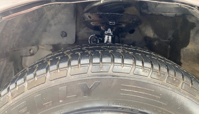 2017 Honda Amaze 1.2L I-VTEC S, Petrol, Manual, 46,424 km, Left Front Tyre Tread