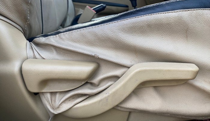 2017 Honda Amaze 1.2L I-VTEC S, Petrol, Manual, 46,424 km, Driver Side Adjustment Panel