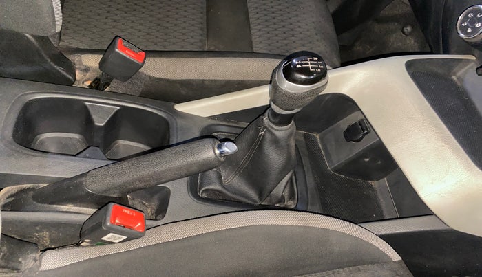 2021 Nissan MAGNITE XE, Petrol, Manual, 20,004 km, Gear Lever