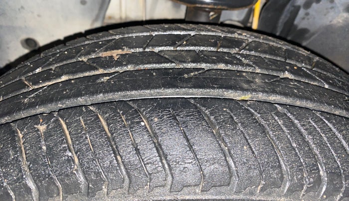 2021 Nissan MAGNITE XE, Petrol, Manual, 20,004 km, Left Front Tyre Tread