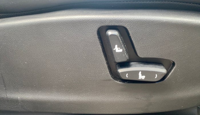 2021 MG HECTOR SHARP 1.5 PETROL CVT, Petrol, Automatic, 62,429 km, Driver Side Adjustment Panel