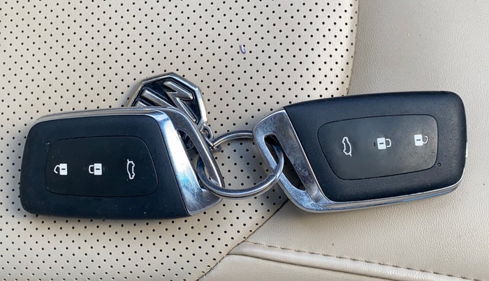 2021 MG HECTOR SHARP 1.5 PETROL CVT, Petrol, Automatic, 62,429 km, Key Close Up