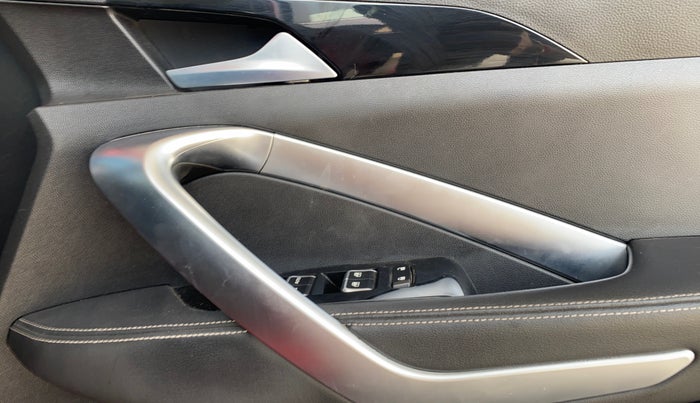 2019 MG HECTOR SHARP 2.0 DIESEL, Diesel, Manual, 56,612 km, Driver Side Door Panels Control