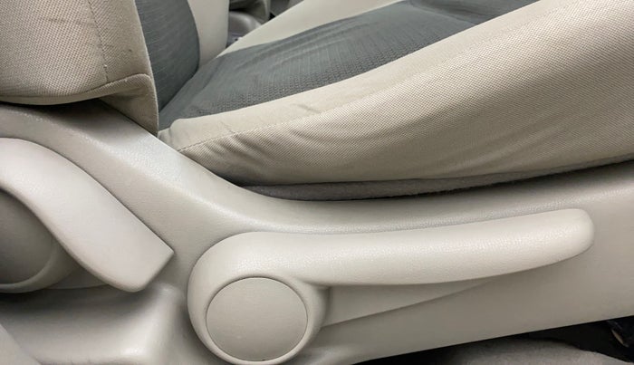 2013 Renault Scala RXL DIESEL, Diesel, Manual, 74,643 km, Driver Side Adjustment Panel