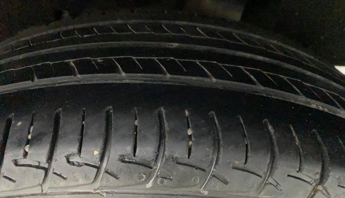 2018 Maruti Baleno DELTA CVT PETROL 1.2, Petrol, Automatic, 1,00,196 km, Left Rear Tyre Tread